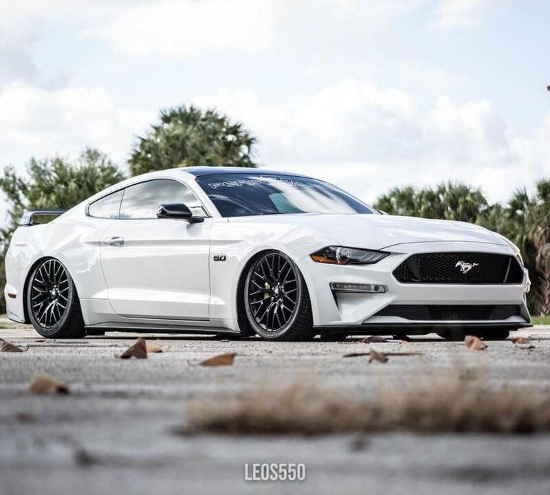 Air Lift Performance 2015-2023 Ford Mustang 3P Management Front and Rear Kit