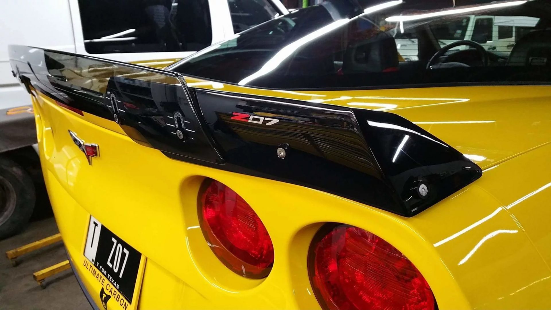 Innovative Auto Creations 2014 2019 Chevrolet Corvette 6.5 Wicker Bill Wing 7