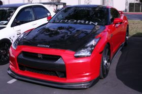 Seibon Carbon GT-R R35 OEM Style Carbon Fiber Hood for Nissan GT-R - Image 9