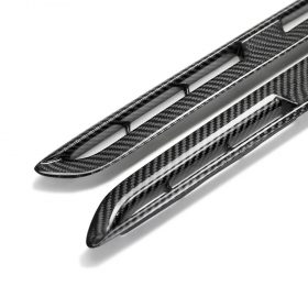 Seibon Carbon GT-R R35 Carbon Fiber Front Fender Ducts (Pair) for Nissan GT-R - Image 2