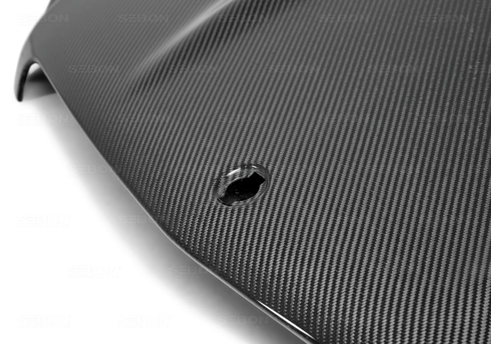 Seibon Carbon 2008-2011 Mercedes-Benz W204 C-Class GT-Style Carbon Fiber Hood - Image 4
