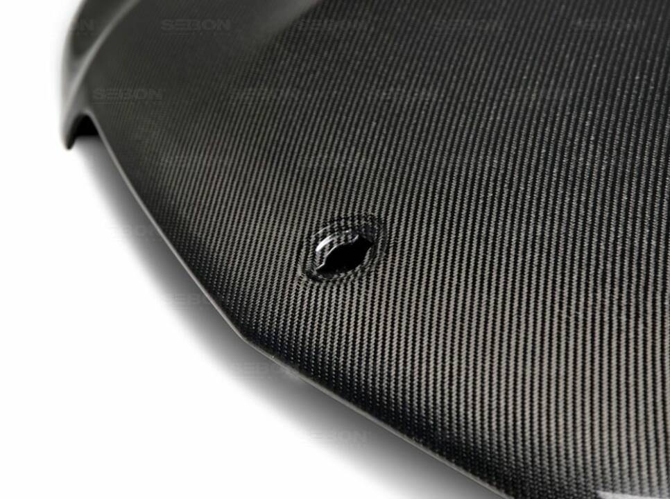 Seibon Carbon 2012-2015 Mercedes-Benz W204 C63 AMG GT-Style Carbon Fiber Hood - Image 4