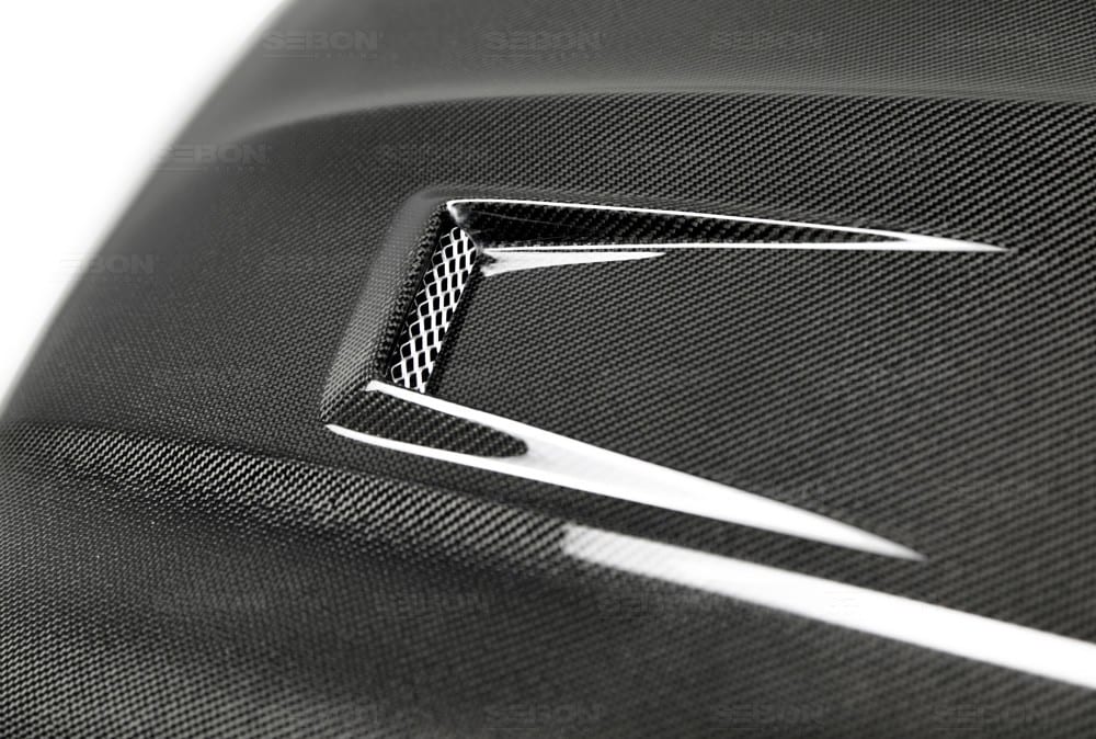 Seibon Carbon 2012-2015 Mercedes-Benz W204 C63 AMG GT-Style Carbon Fiber Hood - Image 3