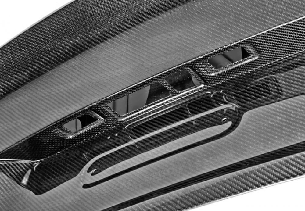 Seibon Carbon 2012-2018 BMW F80 M3 Sedan CSL-Style Carbon Fiber Trunk Lid - Image 4