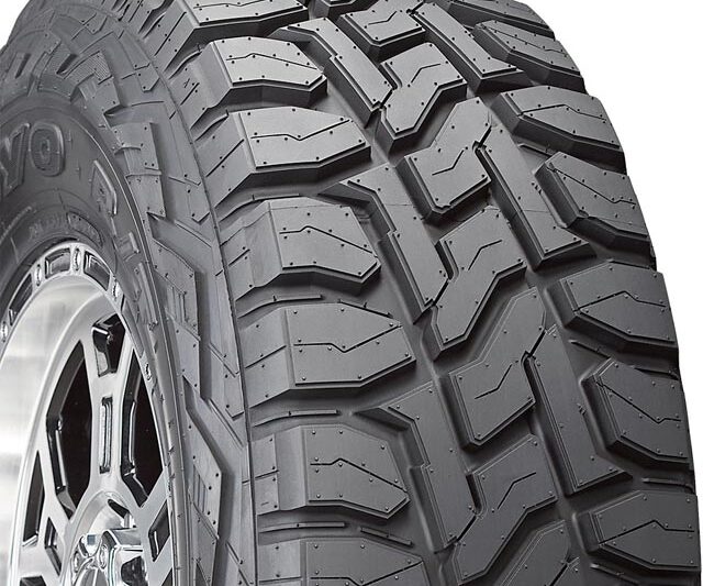 Toyo Tires Open Country R/T Tire P 285/70 R17 117S SL BSW