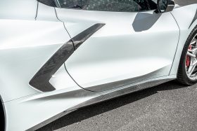 EOS 2020-2024 Chevrolet Corvette C8 Carbon Fiber Side Skirts - Image 5