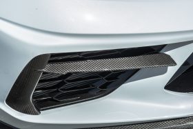EOS 2020-2024 Chevrolet Corvette C8 Carbon Fiber Front Grille Inserts - Image 3