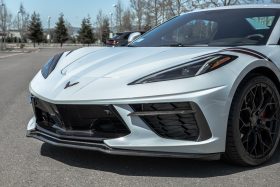 EOS 2020-2024 Chevrolet Corvette C8 Carbon Fiber Front Grille Inserts - Image 2