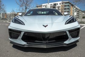 EOS 2020-2024 Chevrolet Corvette C8 Carbon Fiber Front Grille Inserts - Image 4