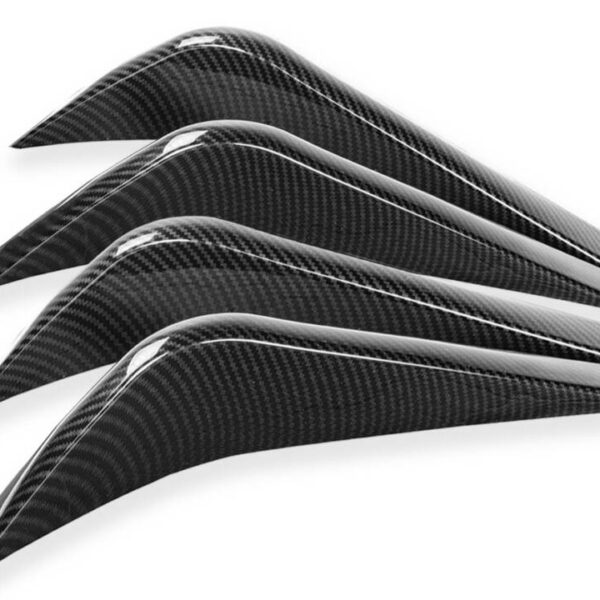 Hydro-Dipped Carbon diffuser fin detail