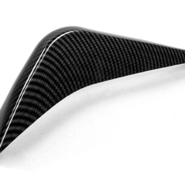 Hydro-Dipped Carbon diffuser fins hero