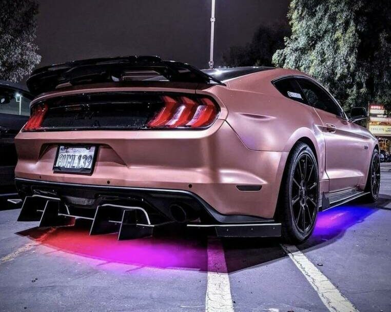 OneUpLighting UnderGlow-X RGBW Color Chasing Underbody Kit