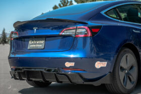Extreme Online Store EOS Model 3 Performance Rear Bumper Diffuser for Tesla Model X - Image 3
