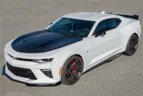 EOS 2016-2018 Chevrolet Camaro SS Glossy Black Front Splitter Lip | Facelift 1LE Package - Image 4