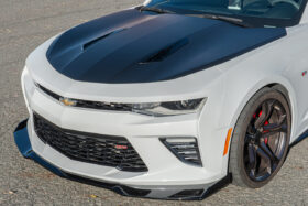 EOS 2016-2018 Chevrolet Camaro SS ZL1 1LE Track Package Glossy Black Front Splitter - Image 1