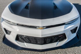 EOS 2016-2018 Chevrolet Camaro SS ZL1 1LE Track Package Glossy Black Front Splitter - Image 2
