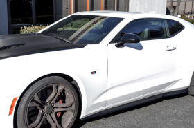 EOS 2016-2018 Chevrolet Camaro T6 Performance Side Skirts - Unpainted - Image 3