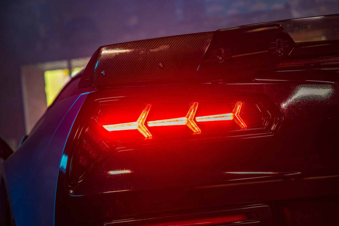 33078.Chevrolet Corvette 14 19 Morimoto XB LED Tails.090