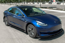 Extreme Online Store EOS Model 3 Performance Side Skirts for Tesla Model X - Image 2