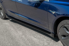 Extreme Online Store EOS Model 3 Performance Side Skirts for Tesla Model X - Image 3