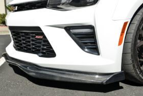 EOS 2019-2024 Chevrolet Camaro T6 Carbon Fiber Front Splitter And Side Skirts - Image 4