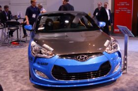 Seibon Carbon Seibon HYUNDAI VELOSTER OEM-STYLE CARBON FIBER HOOD - Image 2