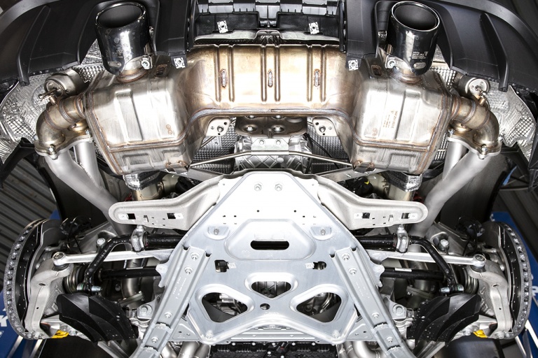 Soul Performance 2020-2022 Porsche 718 GT4 Competition Over Axle Pipes - Image 6