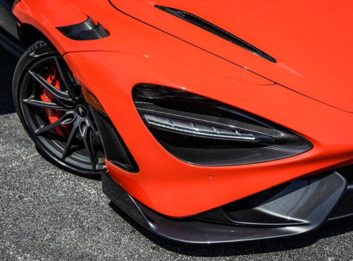 Genuine McLaren 2021-2022 McLaren 765LT Gloss Carbon Fiber Headlight Bezels