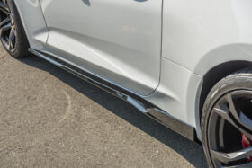 EOS 2016-2022 Chevrolet Camaro RS / SS Glossy Black 1LE Style Refresh Side Skirts - Image 4