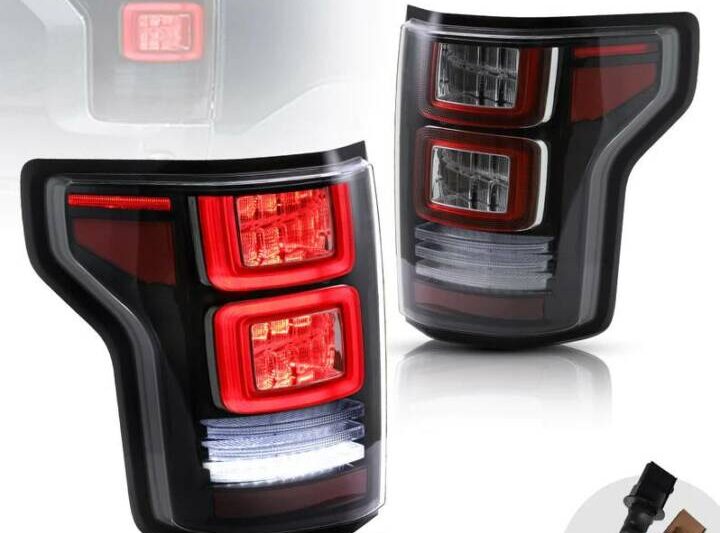 Vland 2015-2020 Ford F-150 Aftermarket Rear Lamps Assembly (Clear Lens - Red Turn Signal)