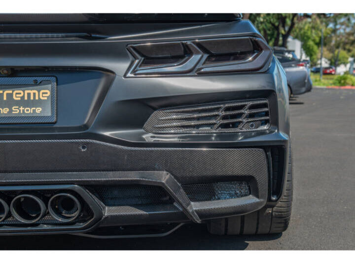 EOS 2023-2024 Chevrolet Corevtte C8 Z06 Carbon Fiber Rear Bumper Grille Vent