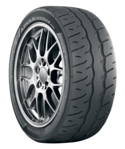 Yokohama Advan Neova AD09 Tire 305/30R20