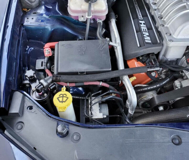 UPR Products 2015-2023 Dodge Hellcat Demon Redeye Pro-Series Fender Mount Oil Catch Can 6.2L Plug N Play - 2.5inch Can For 6.2 Hemi