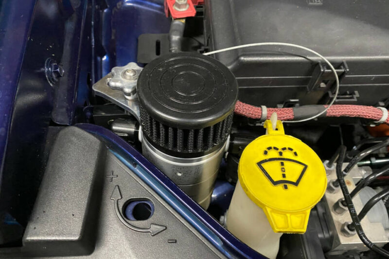 UPR Products 2015-2024 Dodge Pro-Series 5050 Catch Can w/built in One Way Breather For Hellcat 6.2 Hemi Engines (15-Up)