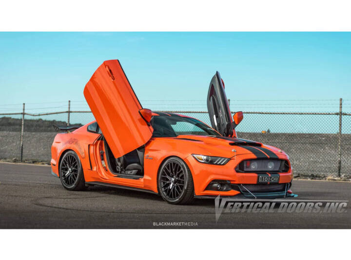 EOS 2015-2021 Ford Mustang Vertical Lambo Doors