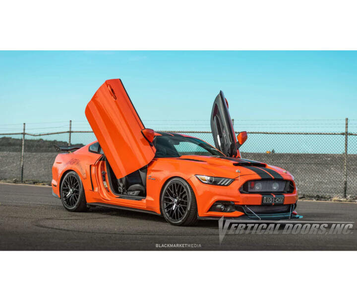 EOS 2015-2021 Ford Mustang Vertical Lambo Doors