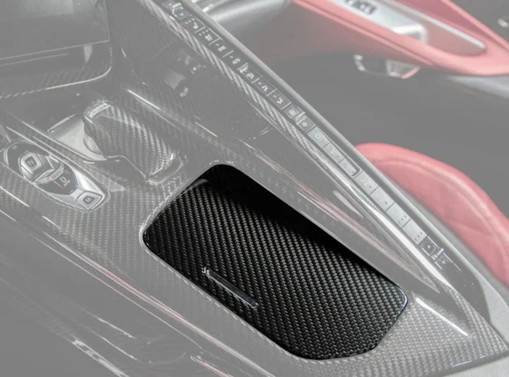 EOS 2020-2024 Chevrolet Corvette C8 Carbon Fiber Cup Holder Cover