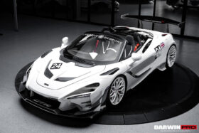 DarwinPro Aerodynamics DarwinPRO 720S Se²NWB Style Carbon Fiber Hood for McLaren 720S - Image 3
