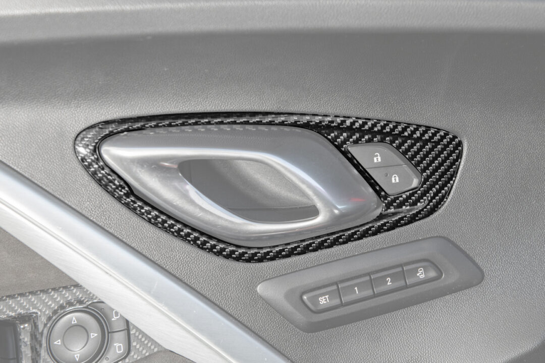 EOS 2016-2025 6th Gen Camaro Interior Door Handle Carbon Fiber Cover
