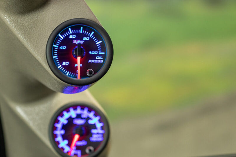Glow Shift Black 7 Color Oil Pressure Gauge