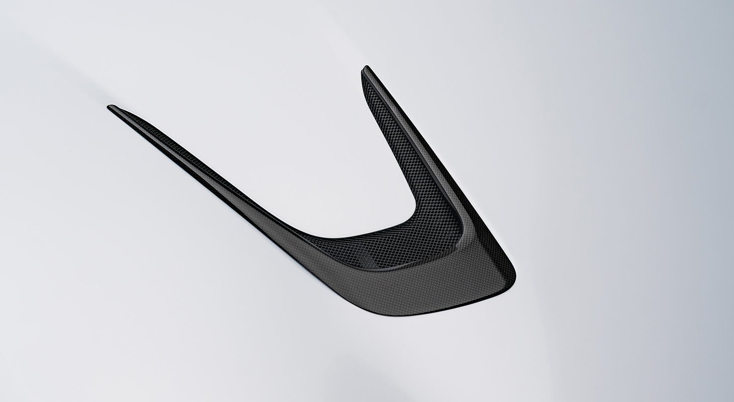 NOVITEC Ferrari 12Cilindri Carbon Engine Bonnet Insert - View 2