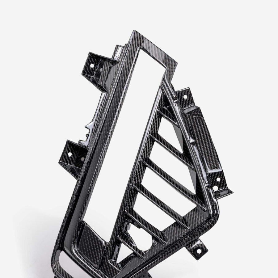 AC 2020-2024 Cadillac CT5-V Blackwing Type-OE Carbon Fiber Side Grilles - Image 3