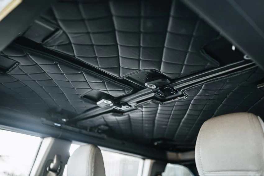 AC 2021-2024 Ford Bronco 4DR Fiberglass with White Textured Coating Hardtop - Image 11