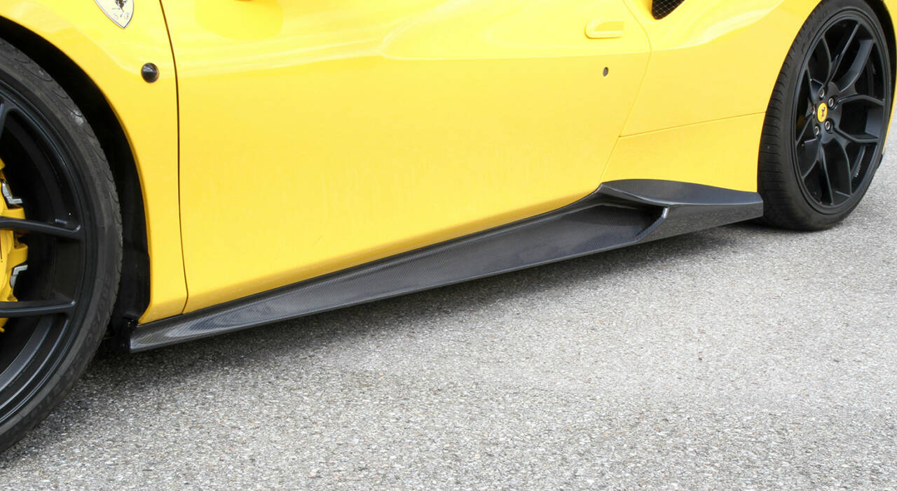 NOVITEC Ferrari Purosangue Carbon Side Skirts