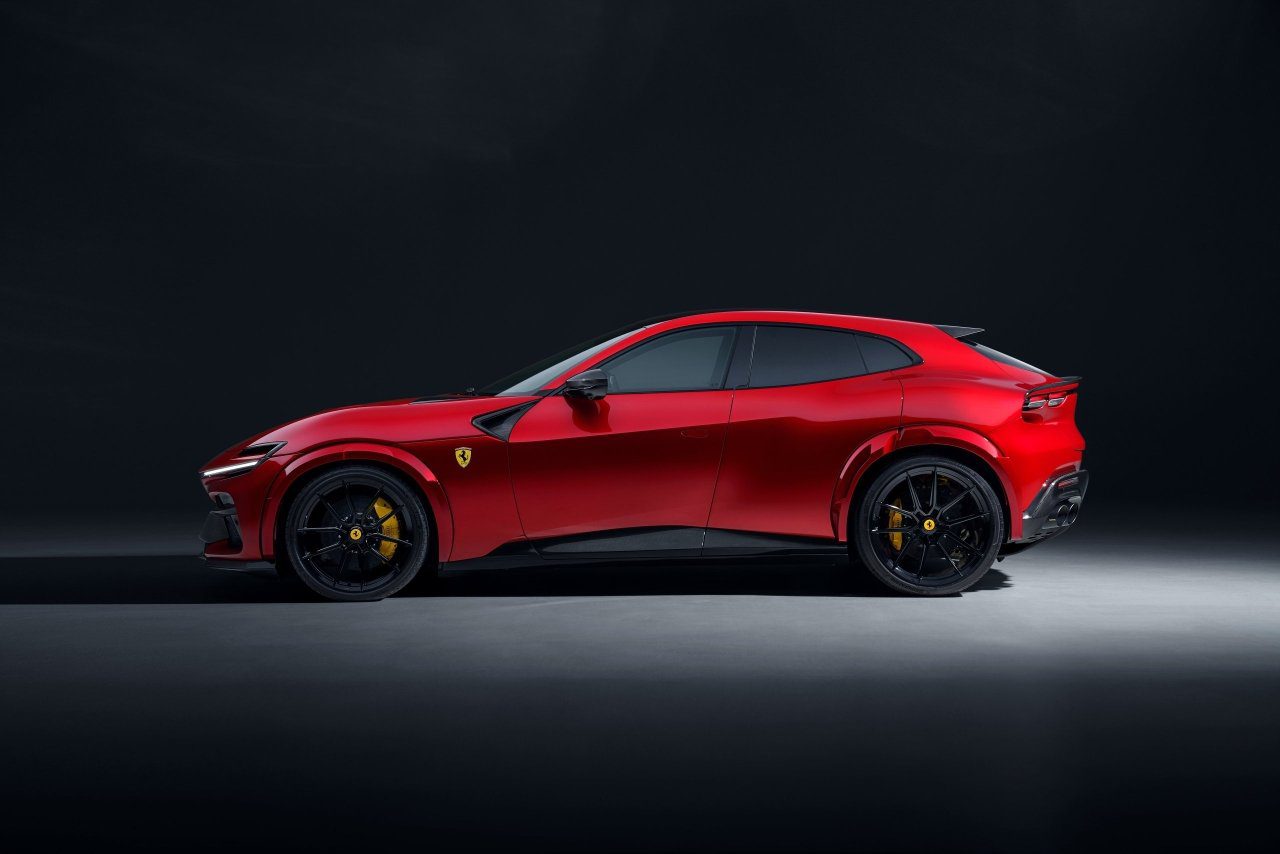 NOVITEC ESTESO 2023+ Ferrari Purosangue Carbon Race Roof Spoiler - Image 8