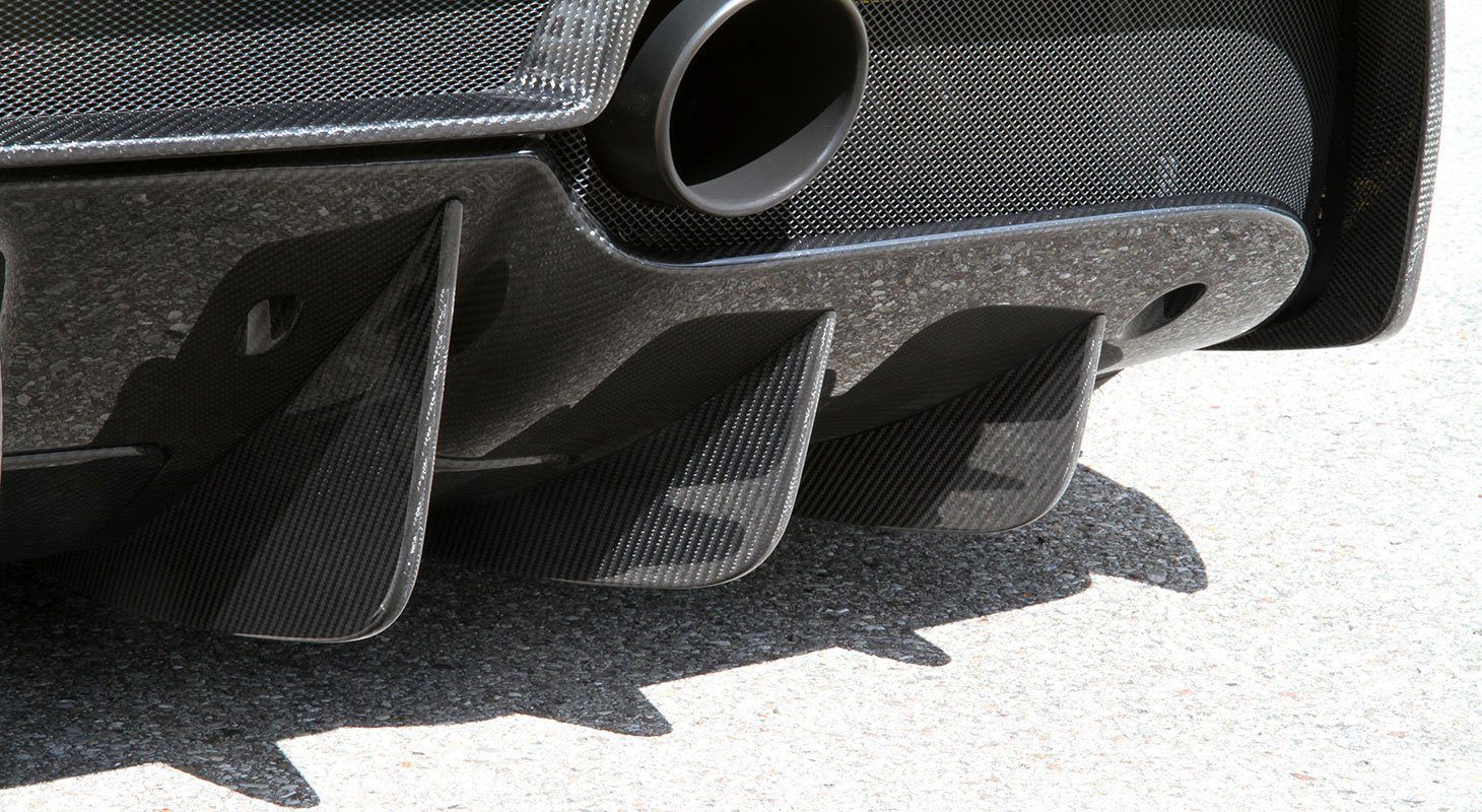 NOVITEC Carbon Rear Diffuser Fins detail