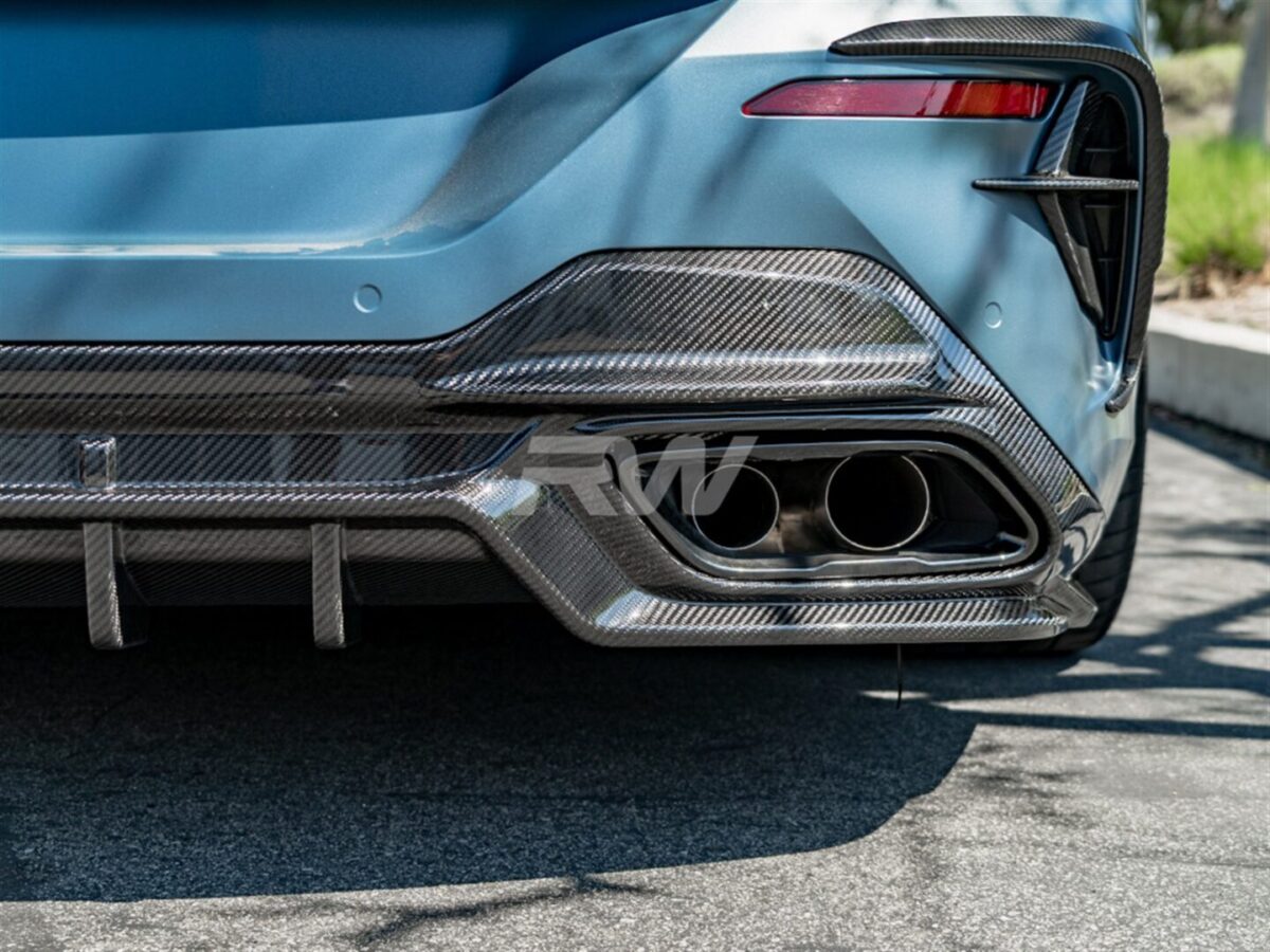 RW Carbon 2018-2025 BMW G14 G15 G16 SQ Style Carbon Fiber Rear Diffuser - Image 3