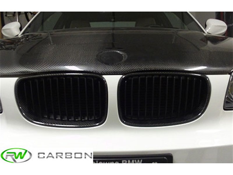 RW Carbon 2008-2013 BMW E82 E88 Carbon Fiber Kidney Grilles - Image 4