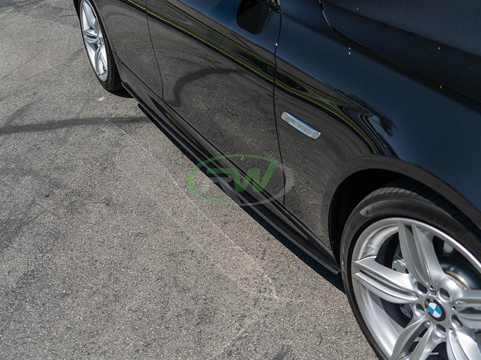RW Carbon 2011-2016 BMW F10 F11 Carbon Fiber Performance Style Side Skirt Extensions - Image 3
