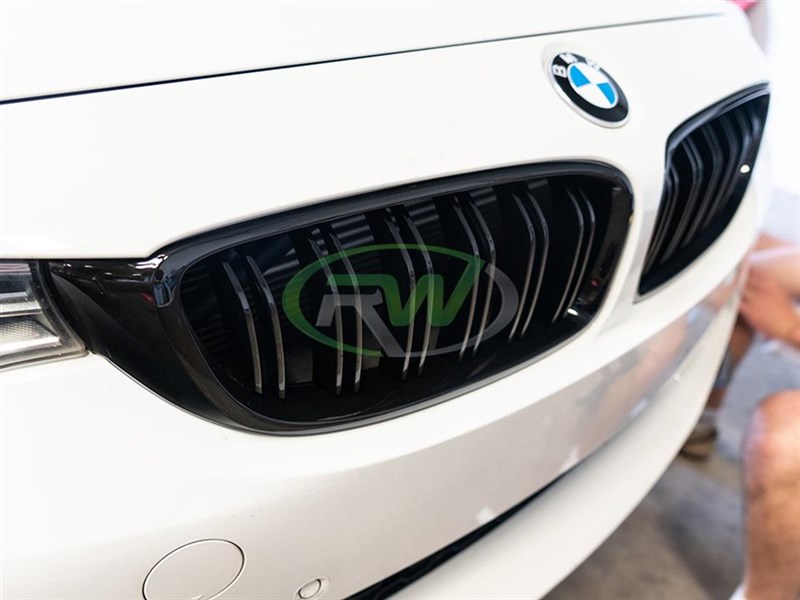 RW Carbon 2014-2020 BMW F32 F33 F36 F80 F82 F83 Gloss Black Grilles - Image 4